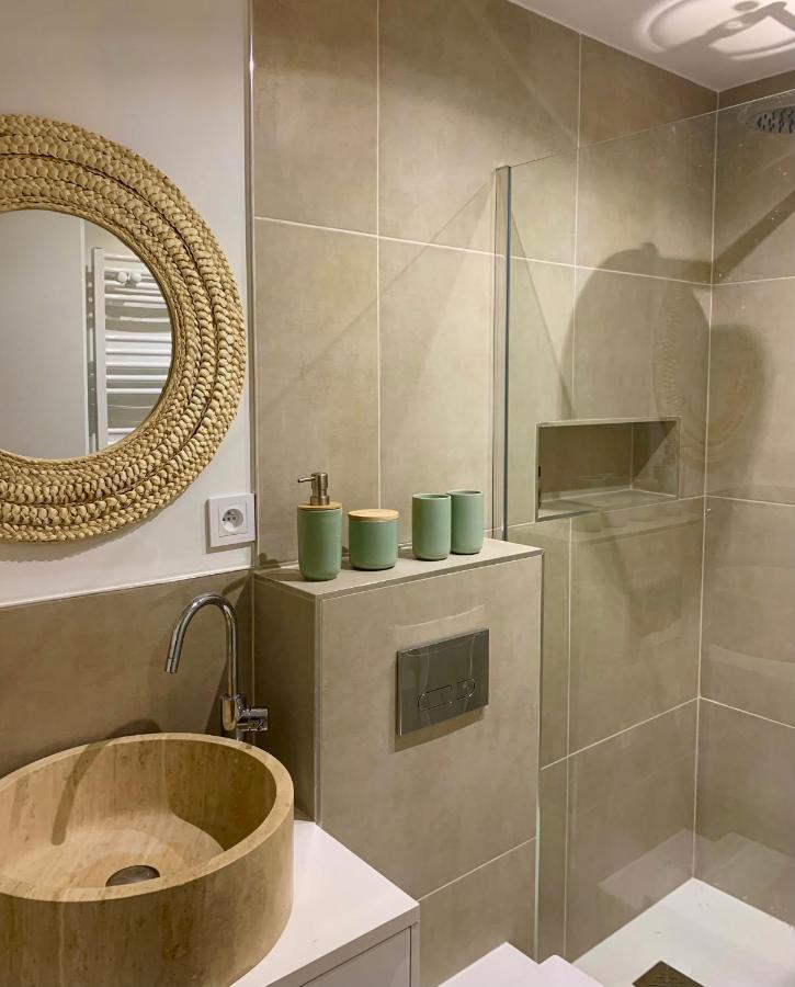 La Belle Vue-Charming Duplex Apartment With Sea View, 50 Meters From Beach And Private Parking Saint-Raphaël Kültér fotó